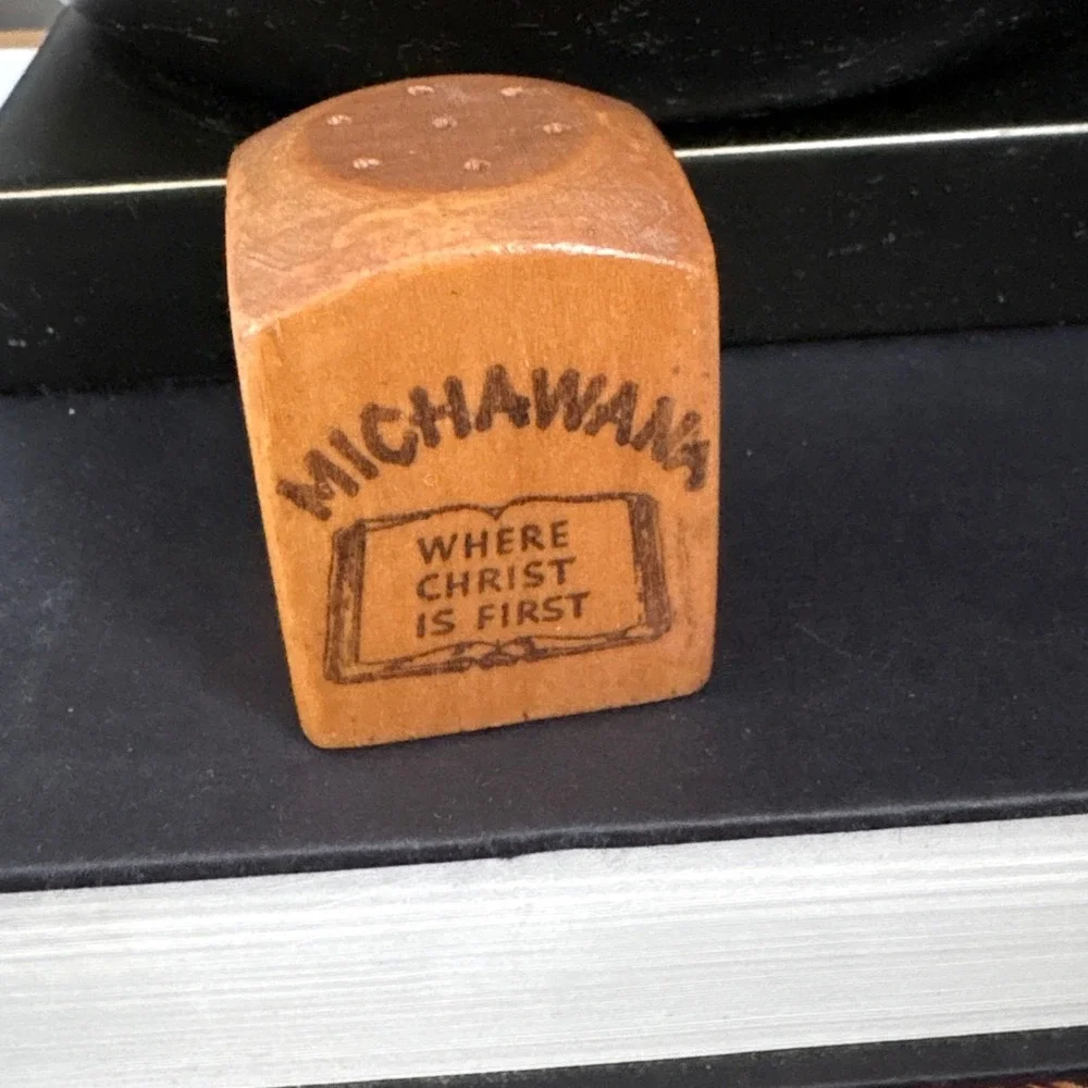 Vintage Michawaka Gitchee Gume Wood Pepper Shaker‎ MCM Camp Rustic Cabin Collect